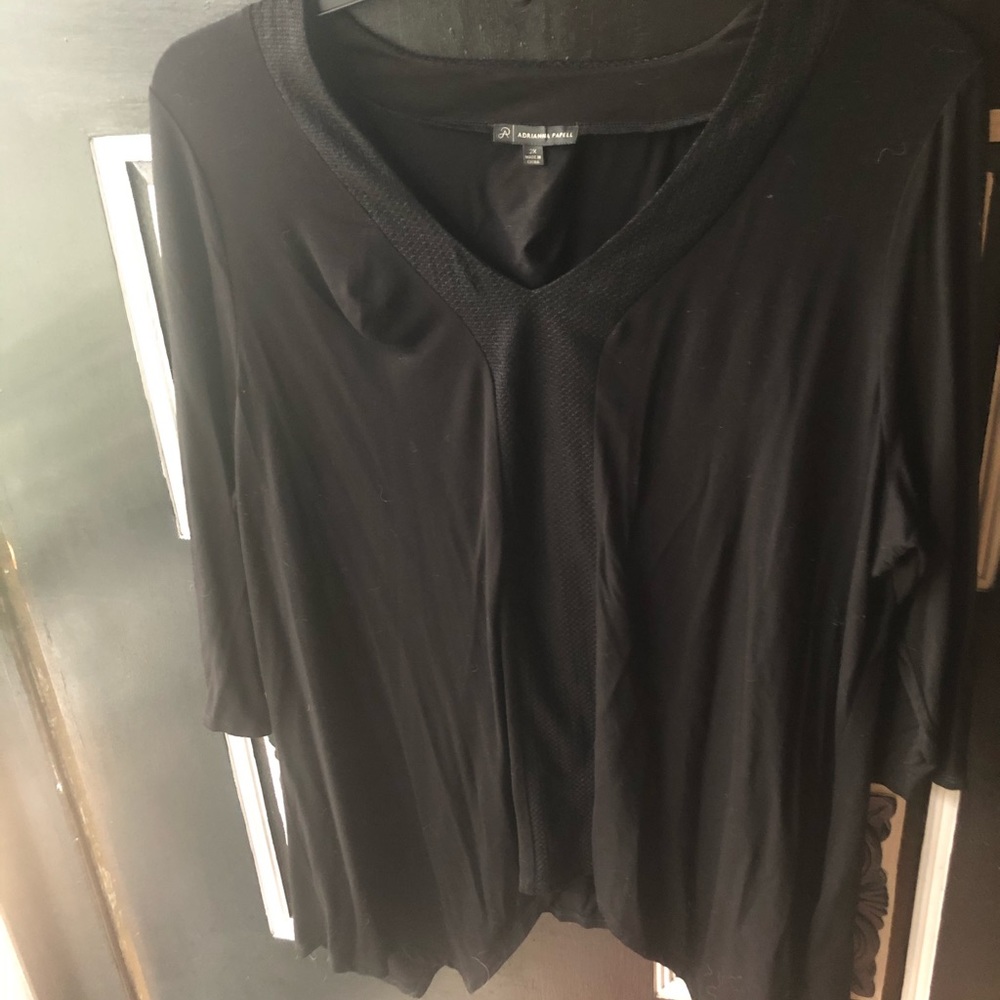 Adrienne Papell Black Tunic Top. 2X